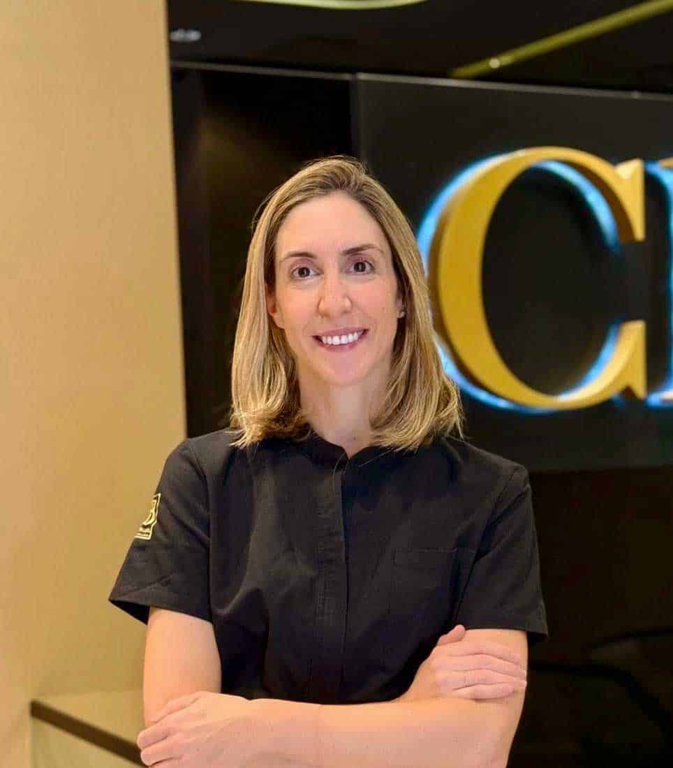 Doctora Especialista en periodoncia