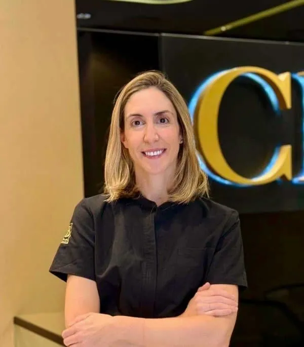 Doctora Especialista en periodoncia